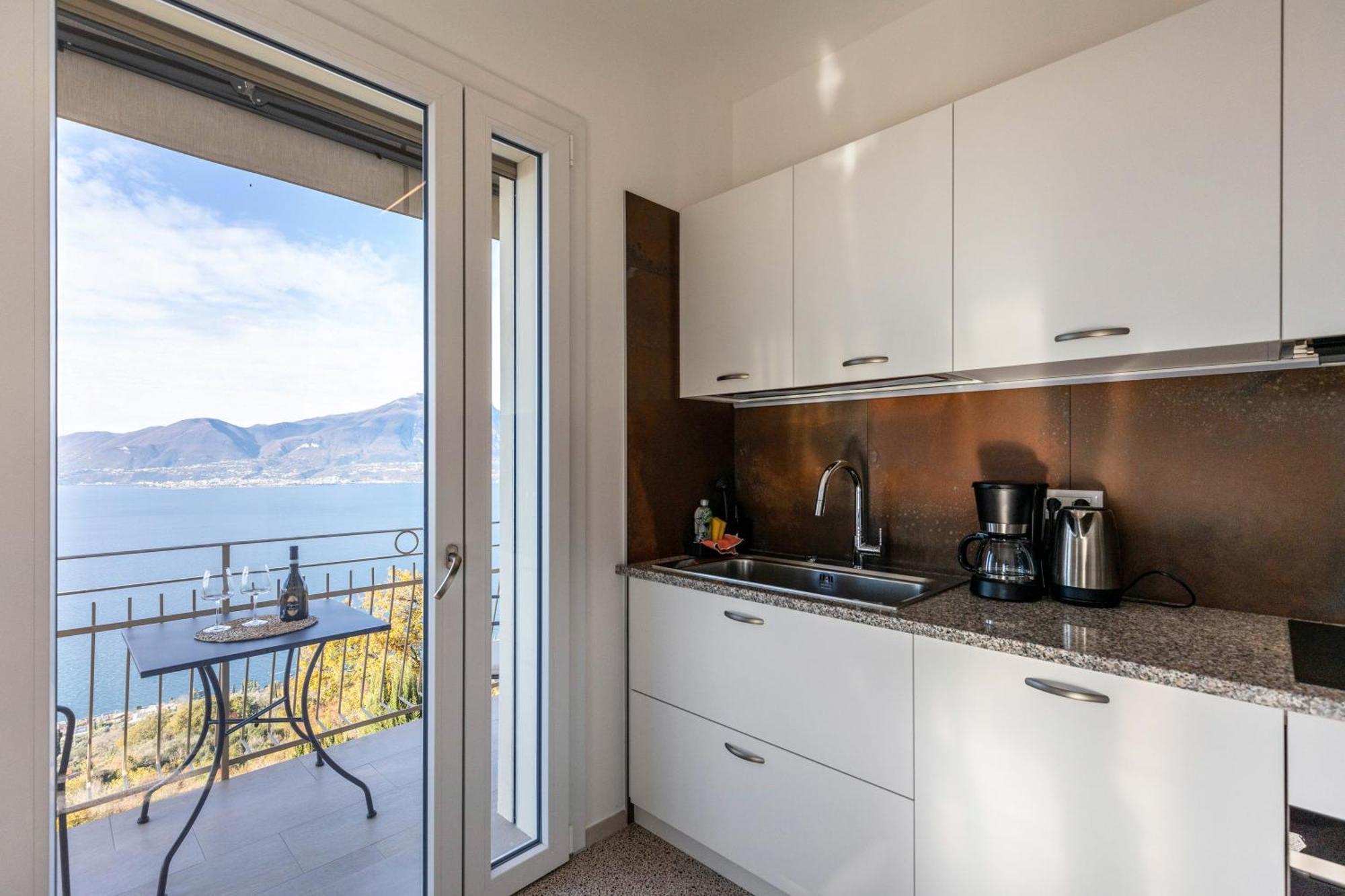 Casa Serena Lake View Torri Del Benaco Exteriör bild